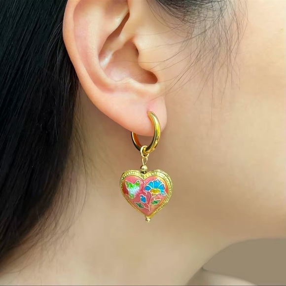 Vintage Ethnic Red Enamel 18K Gold Stainless Steel Gold Heart Earrings - Picture 7 of 8
